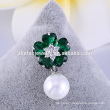Best sale Attractive flower cloth brooch with pearl,cheap pearl brooch for sale